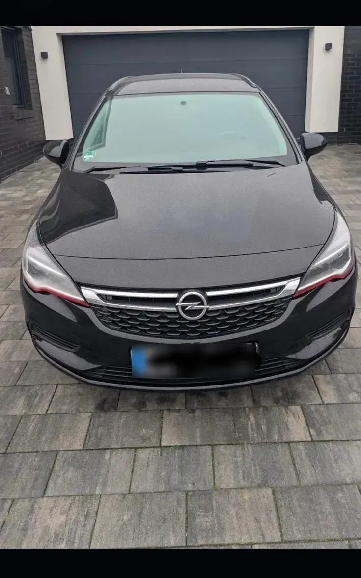 Gebraucht Opel Astra Sport 110 PS (80 kW) 2016 Schwarz Kombi