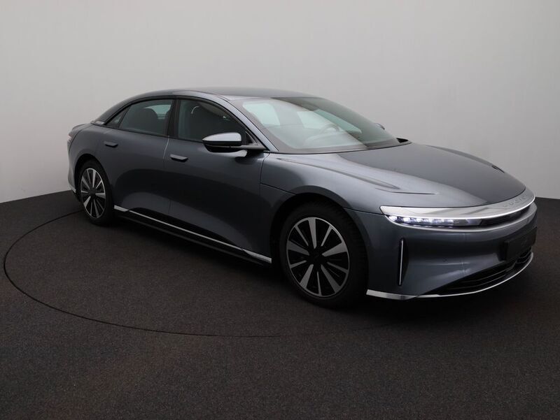 Blau Gebraucht 2024 Lucid Air Pure Limousine | 83.706 € - Bild 1/4