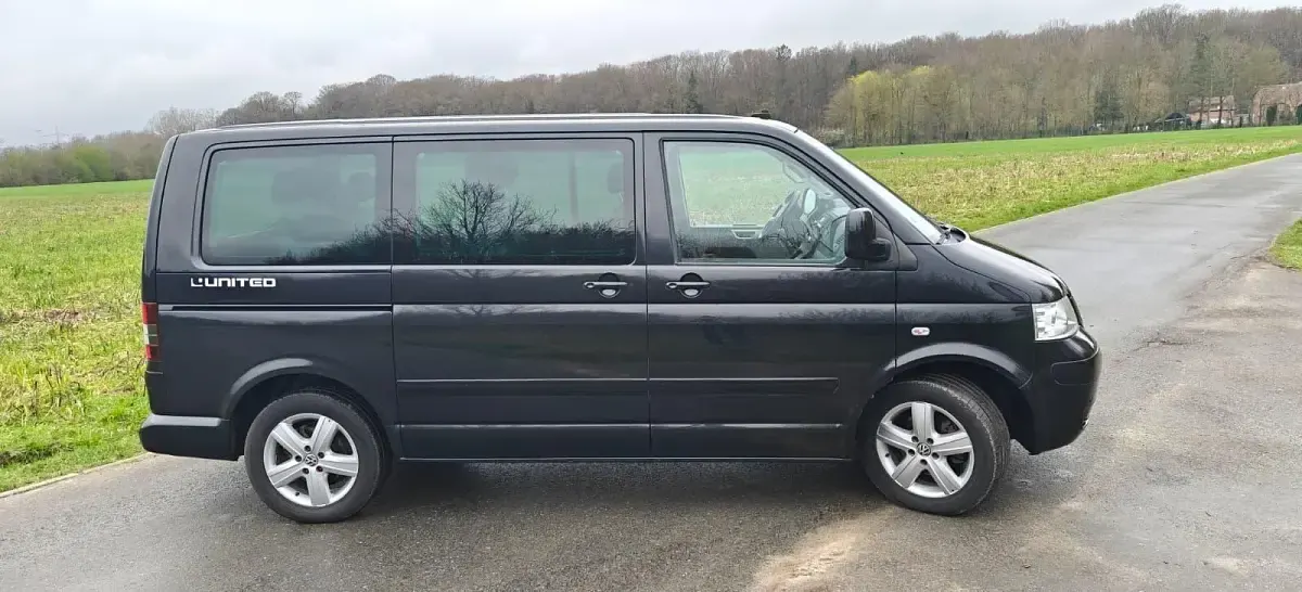Usata VW Multivan 129 CV (94 kW) 2009 Nero Monovolume
