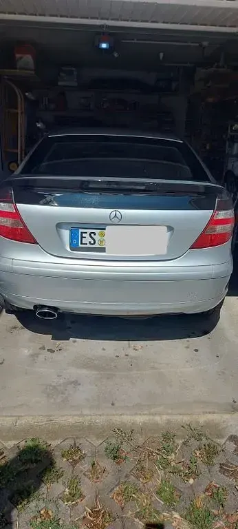 Gebraucht Mercedes C180 143 PS (105 kW) 2006 Silber Coupé