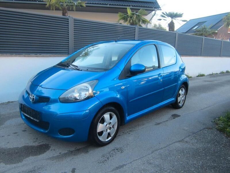 Blau Gebraucht 2009 Toyota Aygo Kleinwagen | 1.790 € (Fairer Preis) - Bild 1/4