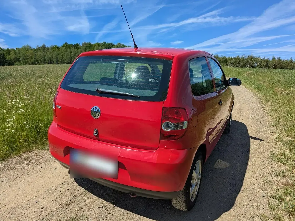 Gebraucht VW Fox 60 PS (44 kW) 2011 Rot Kleinwagen