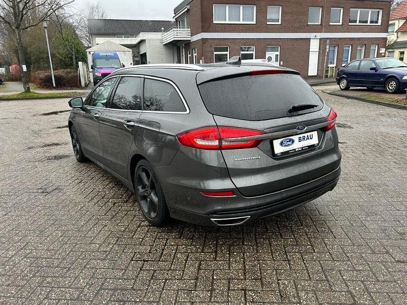 Gebraucht Ford Mondeo Titanium 190 PS (139 kW) 2020 Grau Limousine