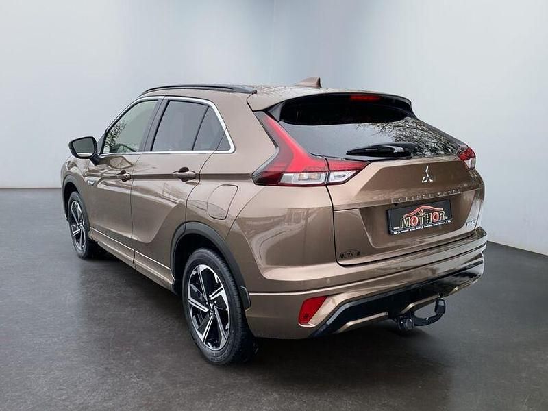 Gebraucht Mitsubishi Eclipse Cross Select 188 PS (138 kW) 2022 Bronzebraun SUV