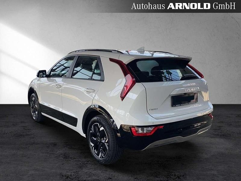 Gebraucht Kia e-Niro Vision 150 kW (204 PS) 2023 Schneeweiß SUV