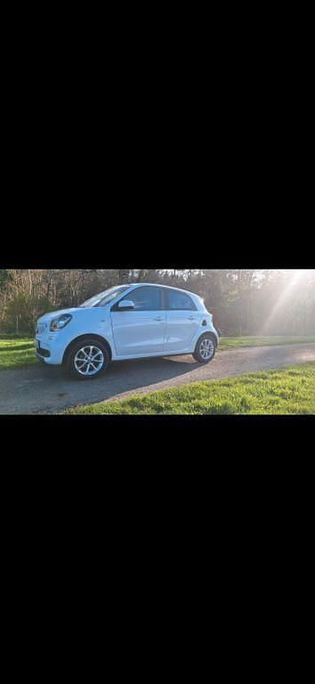 Gebraucht Smart ForFour Passion 90 PS (66 kW) 2018 Weiß Kleinwagen