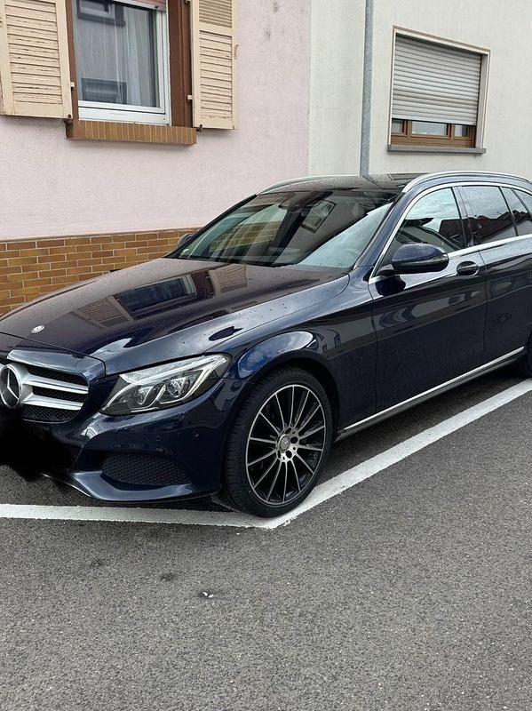 Gebraucht Mercedes C350e 296 PS (217 kW) 2016 Blau Kombi
