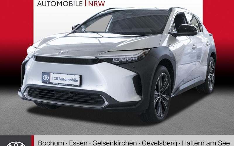 Cosmicsilber met. Gebraucht 2023 Toyota bZ4X Comfort SUV | 39.489 € (Teuer) - Bild 1/4