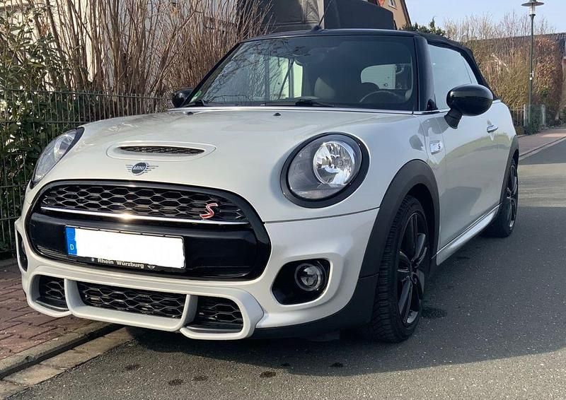 Gebraucht Mini Cooper S 192 PS (141 kW) 2019 Weiß Kleinwagen