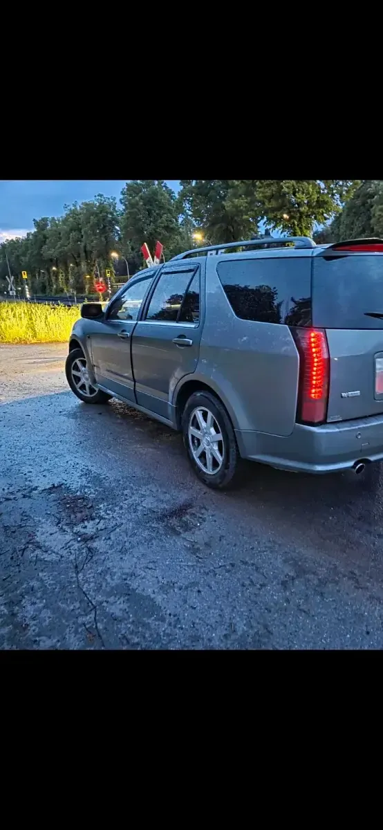 Gebraucht Cadillac SRX 325 PS (239 kW) 2004 SUV