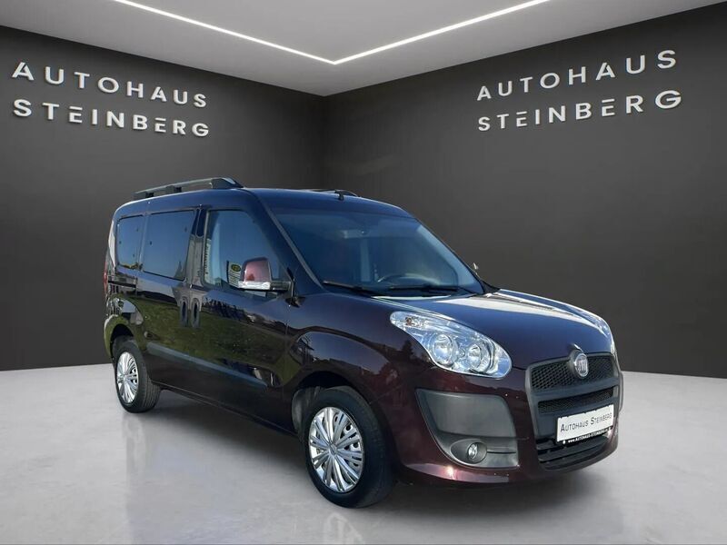 Gebraucht Fiat Doblò 95 PS (69 kW) 2011 Braun Van / Kleinbus