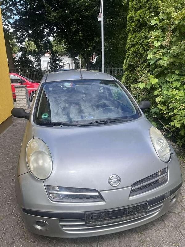 Grau Gebraucht 2005 Nissan Micra Visia Kleinwagen | 600 € (Fairer Preis) - Bild 1/4