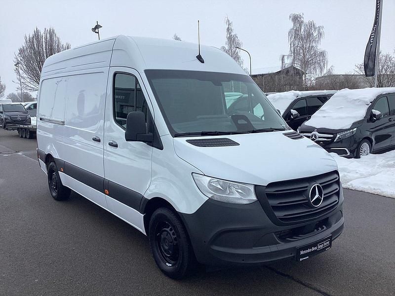 Gebraucht Mercedes Sprinter 170 PS (125 kW) 2024 Arktikweiß Van