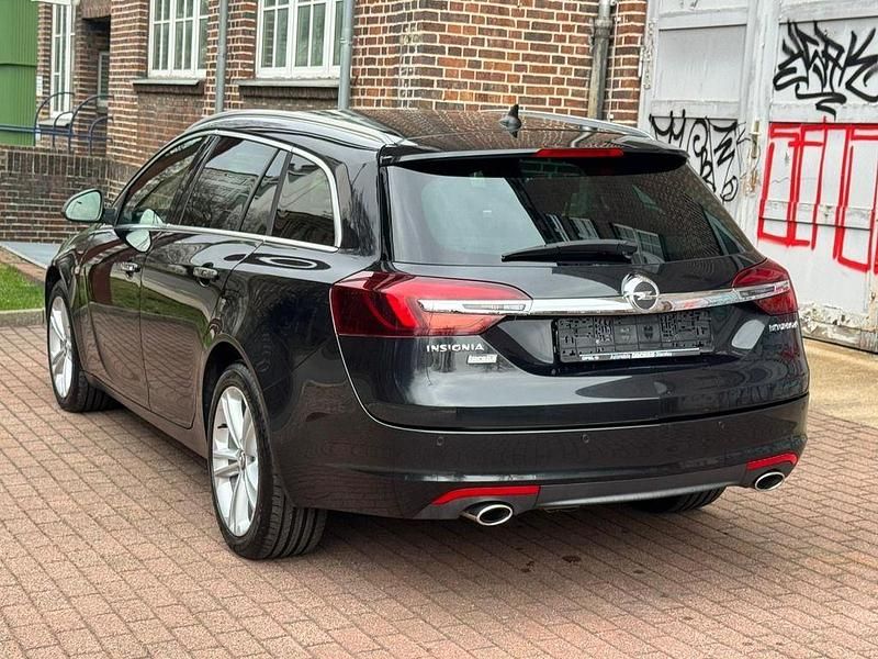 Gebraucht Opel Insignia Eco 194 PS (142 kW) 2014 Schwarz Kombi