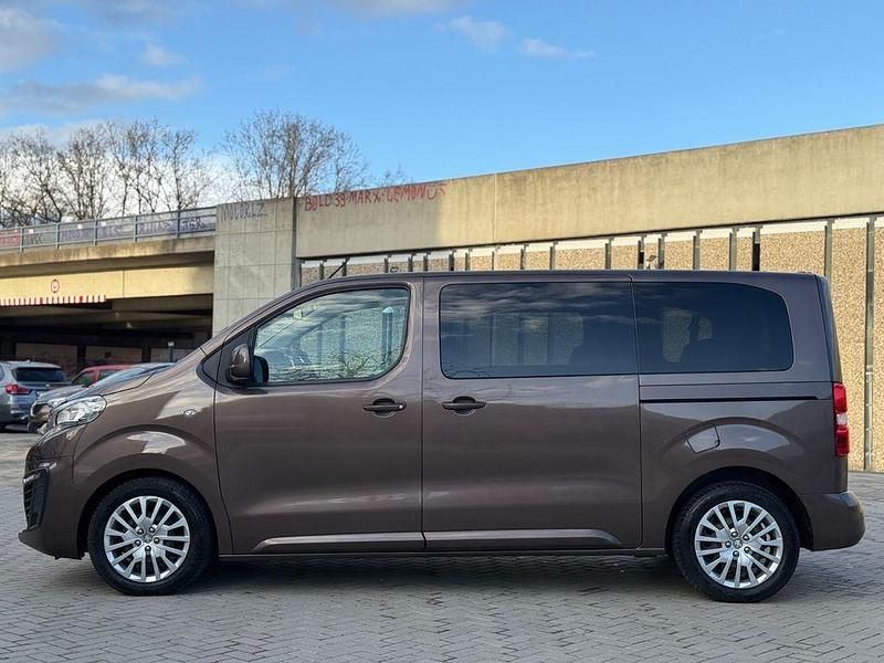 Gebraucht Peugeot Traveller Active 150 PS (110 kW) 2016 Van / Kleinbus