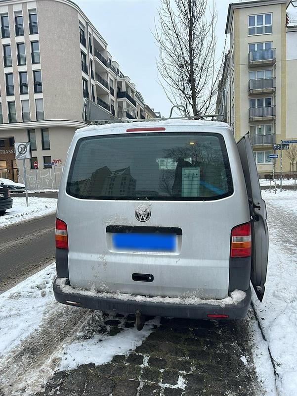 Gebraucht VW Transporter 102 PS (75 kW) 2008 Silber Van