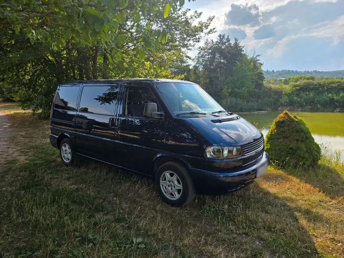 Gebraucht VW T4 102 PS (75 kW) 2000 Blau Van