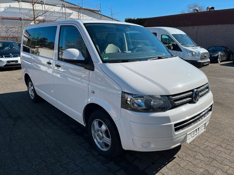 Weiß Gebraucht 2010 VW T5 Van | 14.980 € (Teuer) - Bild 1/4