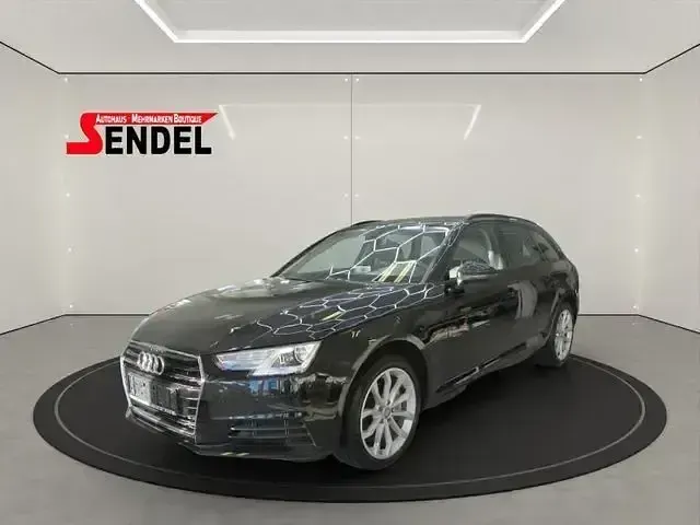 Używany Audi A4 Basis 190 KM (139 kW) 2016 Czarny Kombi