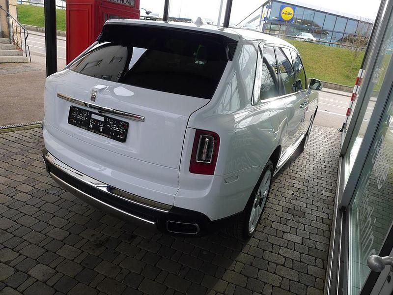 Gebraucht Rolls Royce Cullinan 571 PS (419 kW) 2019 Weiß SUV
