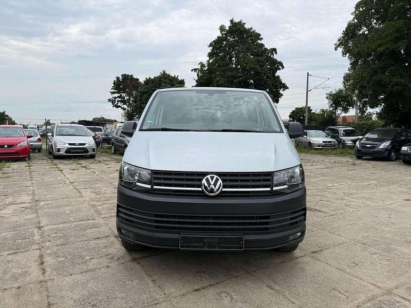 Silber Gebraucht 2017 VW T6 Comfortline Van | 18.999 € - Bild 1/4