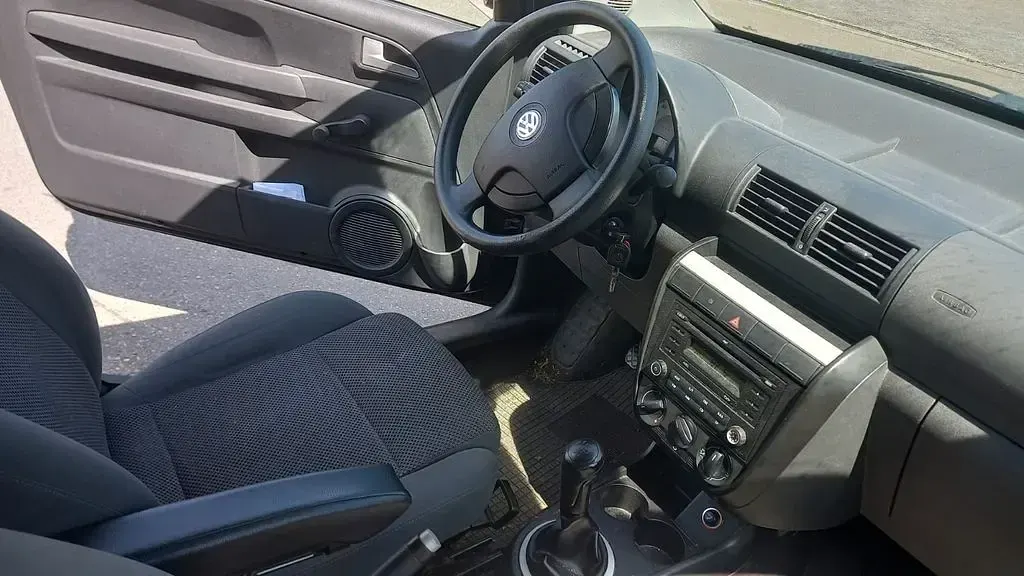 Używany VW Fox Refresh 54 KM (39 kW) 2010 Szary Hatchback