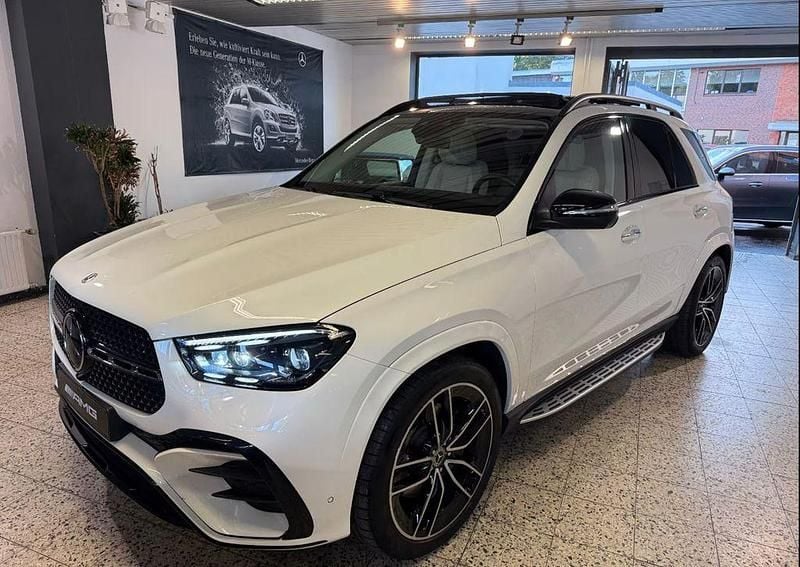 Weiß Gebraucht 2023 Mercedes GLE300 AMG SUV | 58.900 € (Superpreis) - Bild 1/4