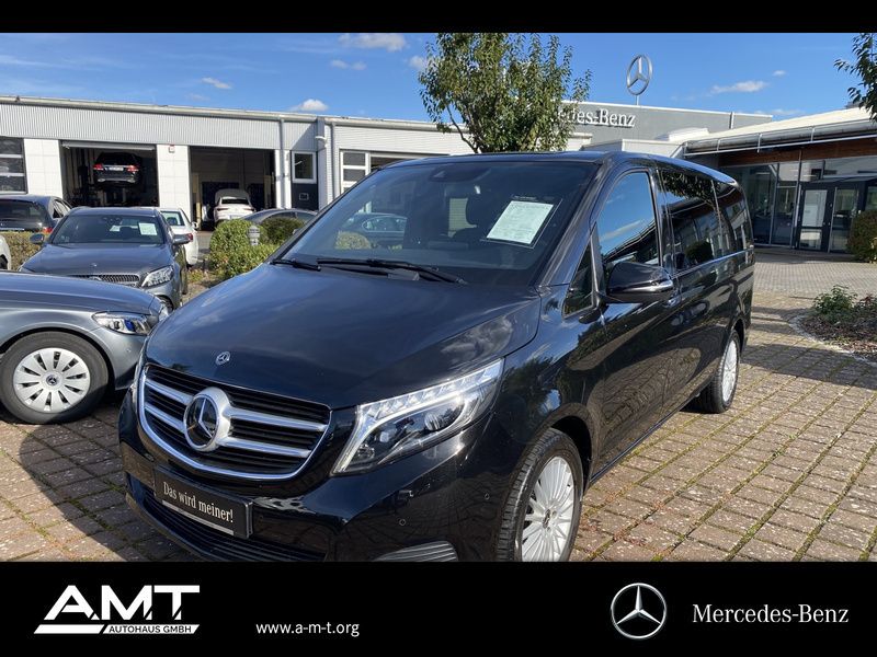 Schwarz metallic Gebraucht 2018 Mercedes V250 Edition Van / Kleinbus | 46.750 € (Etwas zu teuer) - Bild 1/4