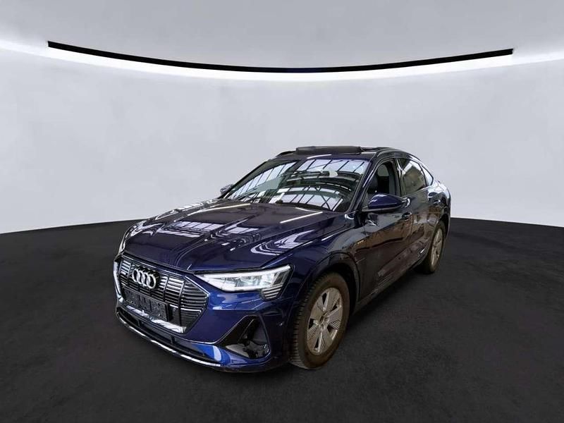 Navarrablau metallic Gebraucht 2022 Audi e-tron Sportback S-Line SUV | 40.410 € (Guter Preis) - Bild 1/2