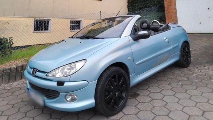 Blau Gebraucht 2002 Peugeot 206 CC Platinum Cabrio | 1.390 € (Guter Preis) - Bild 1/4