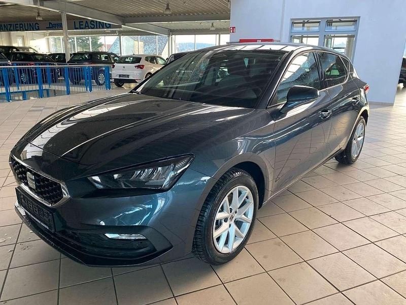 Gebraucht Seat Leon Style 150 PS (110 kW) 2025 Grau Limousine