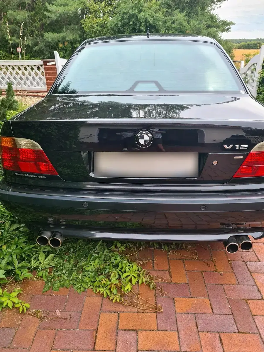 Gebraucht BMW 750 326 PS (239 kW) 1998 Schwarz Limousine