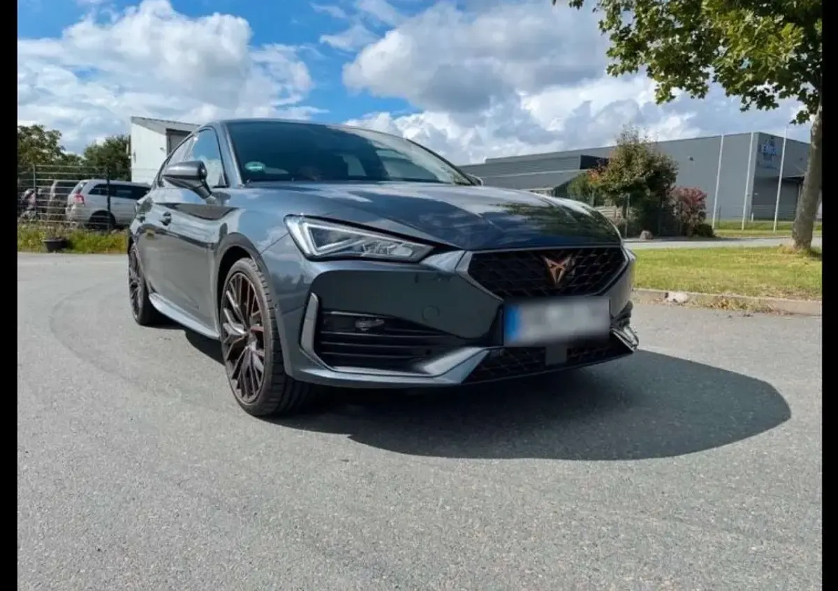 Gebraucht Cupra Leon 245 PS (180 kW) 2021 Grau Limousine