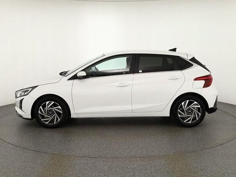 Neu Hyundai i20 79 PS (58 kW) 2025 Weiß Limousine