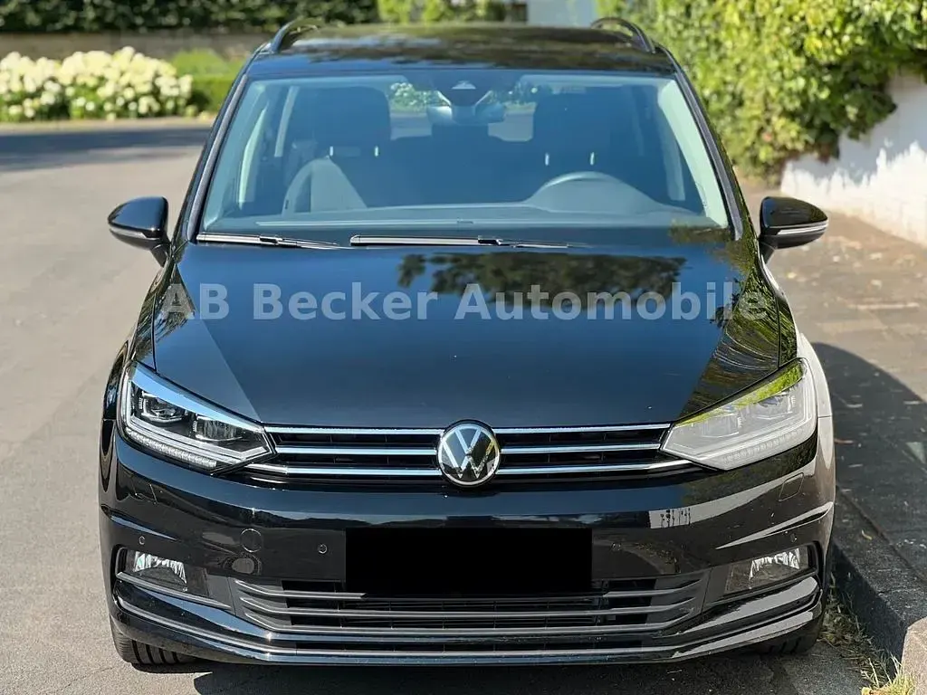 Gebraucht VW Touran Comfortline 150 PS (110 kW) 2025 Schwarz Van / Kleinbus