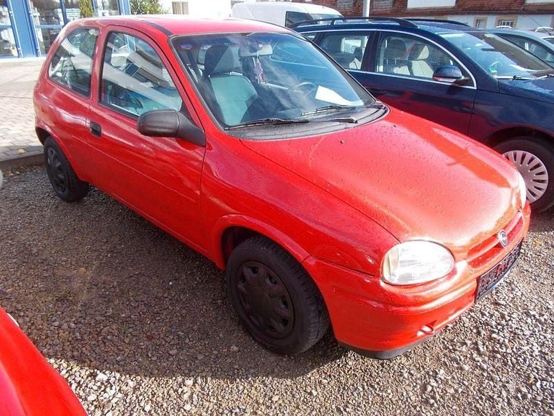Rot Gebraucht 1996 Opel Corsa Kleinwagen | 1.490 € (Fairer Preis) - Bild 1/4