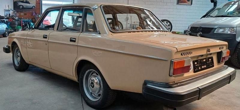 Gebraucht Volvo 244 101 PS (74 kW) 1977 Beige Limousine