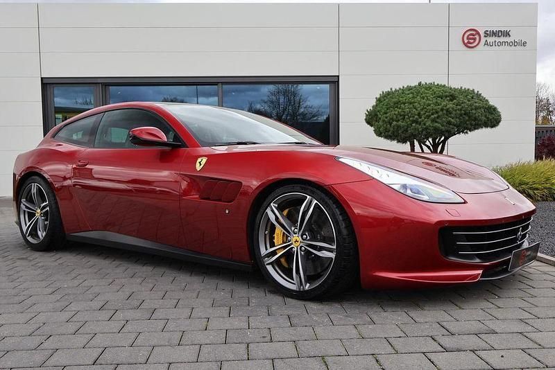 Gebraucht Ferrari GTC4Lusso 689 PS (506 kW) 2017 Rot Kombi