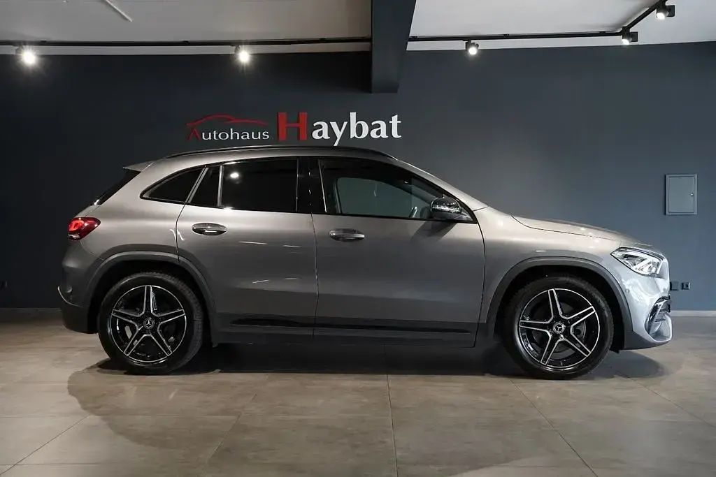 Gebraucht Mercedes GLA220 AMG 190 PS (139 kW) 2021 Grau SUV