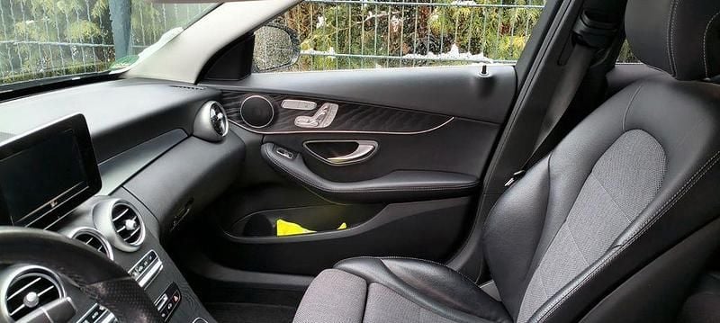 Gebraucht Mercedes C220 170 PS (125 kW) 2017 Blau Limousine