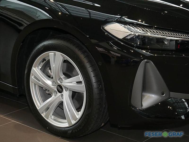 Gebraucht Audi A5 Ambiente 150 PS (110 kW) 2025 Mythosschwarz metallic Limousine