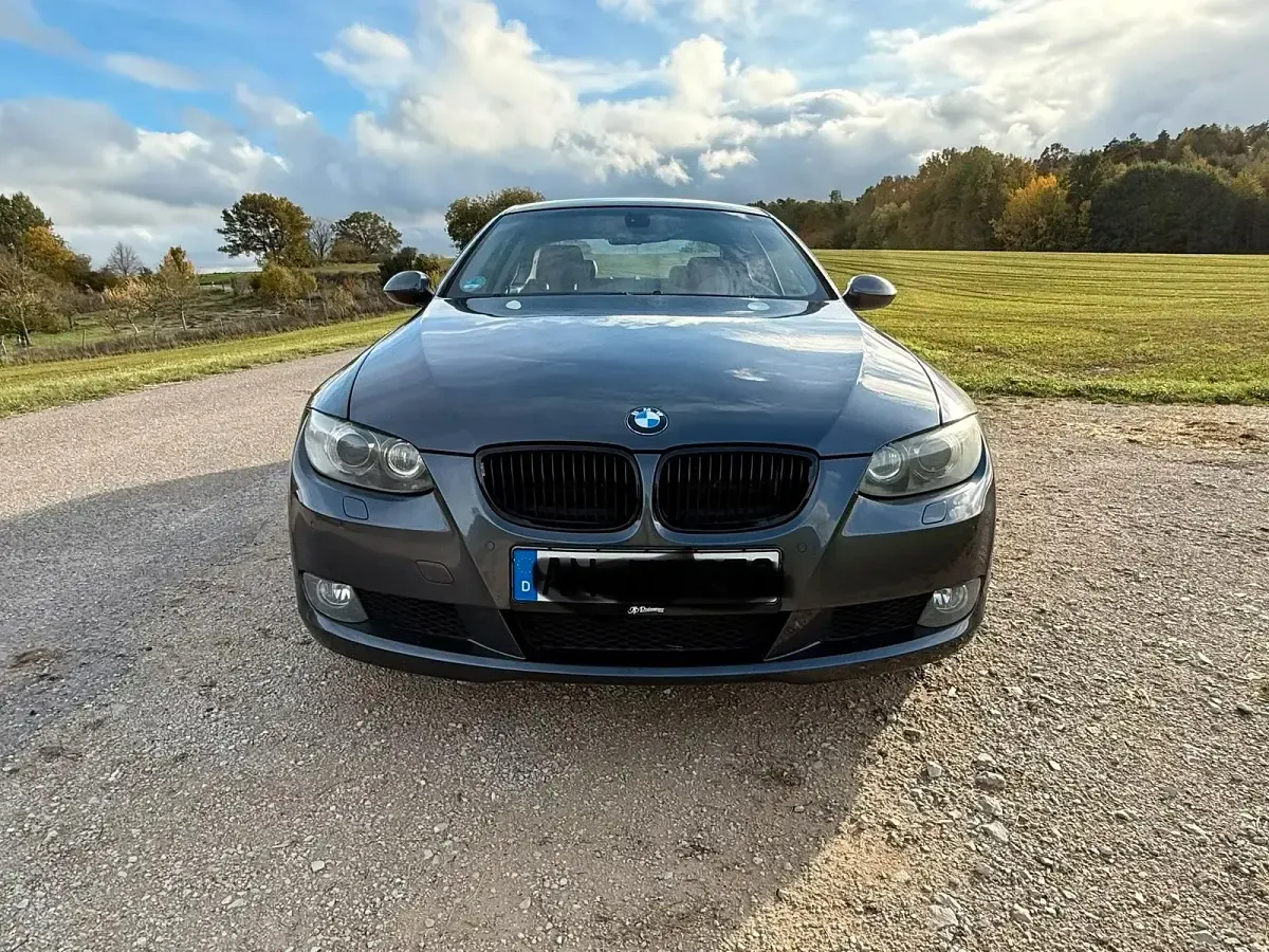 Gebraucht BMW 330 272 PS (200 kW) 2008 Grau Coupé