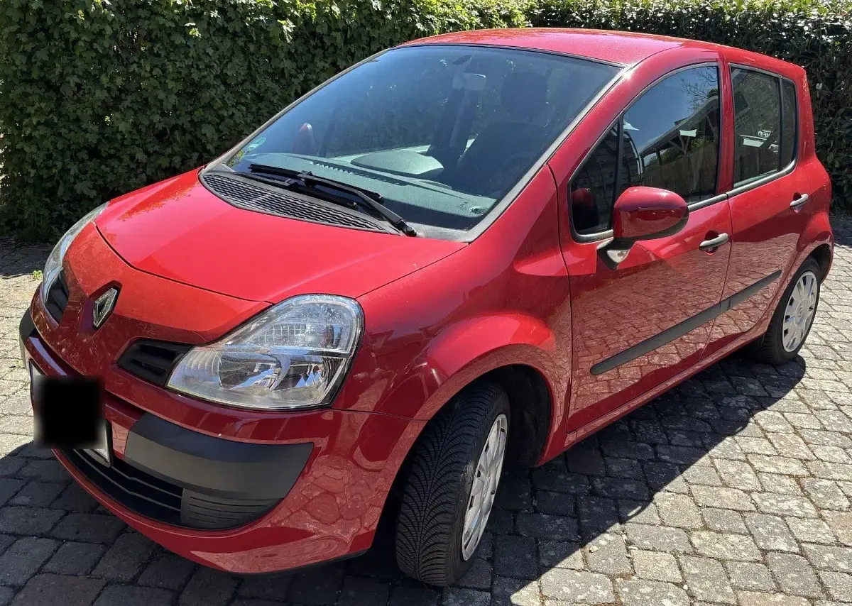 Usado Renault Modus 75 HP (55 kW) 2010 Vermelho Monovolume