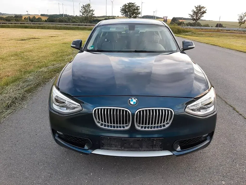 Gebraucht BMW 118 170 PS (125 kW) 2012 Midnight blue ii (metallic) Kleinwagen