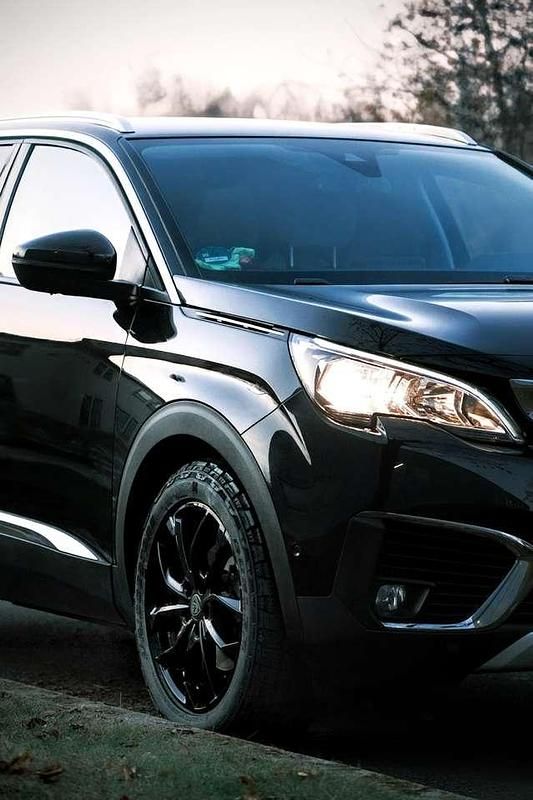 Gebraucht Peugeot 5008 Allure 131 PS (96 kW) 2017 Schwarz SUV