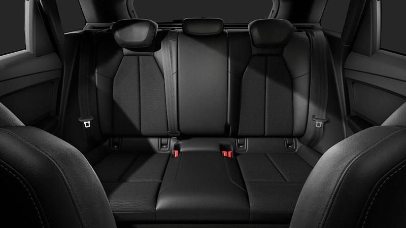 Gebraucht Audi Q4 e-tron Ambiente 150 kW (204 PS) 2023 Taifungrau metallic SUV