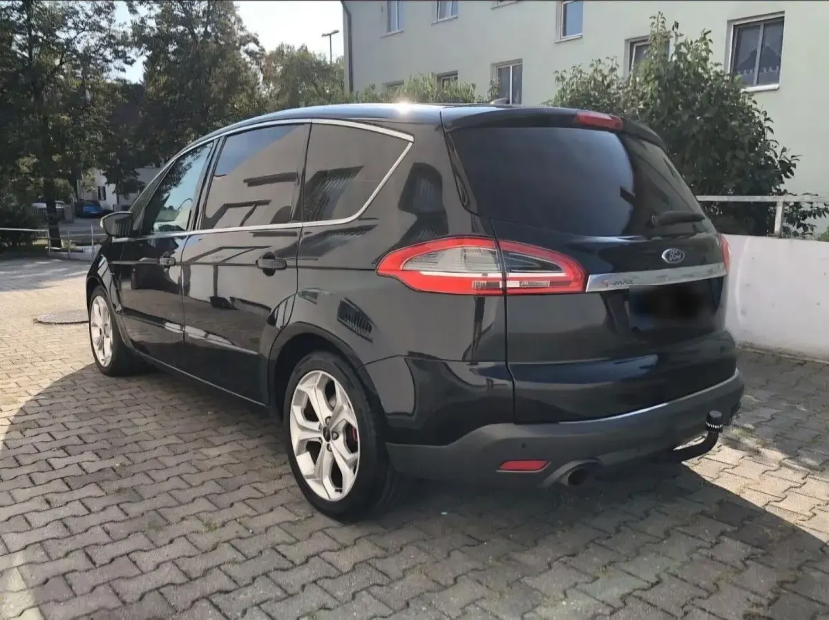 Gebraucht Ford S-MAX Titanium 203 PS (149 kW) 2010 Schwarz Van / Kleinbus