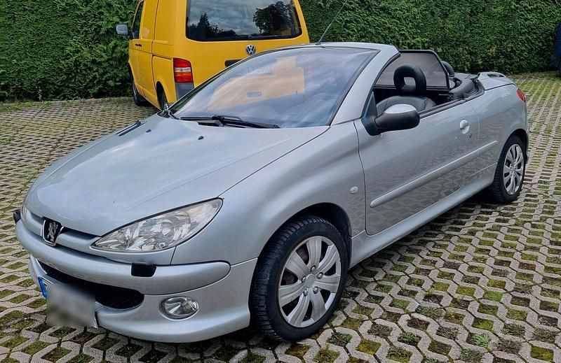 Silber Gebraucht 2003 Peugeot 206 CC Cabrio | 599 € (Superpreis) - Bild 1/4