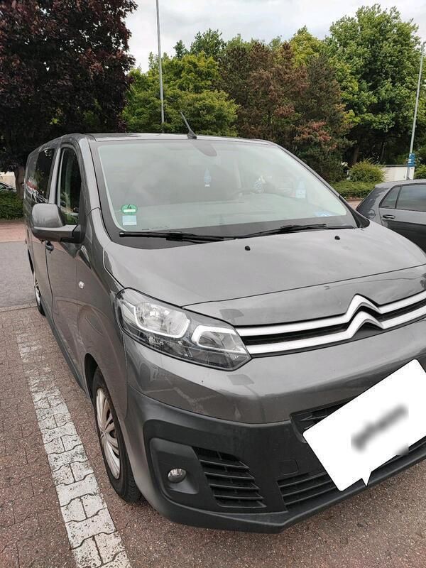 Grau Gebraucht 2018 Citroën Jumpy Van / Kleinbus | 17.000 € - Bild 1/4