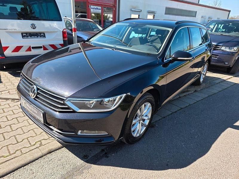 Gebraucht VW Passat Comfortline 150 PS (110 kW) 2017 Schwarz Limousine
